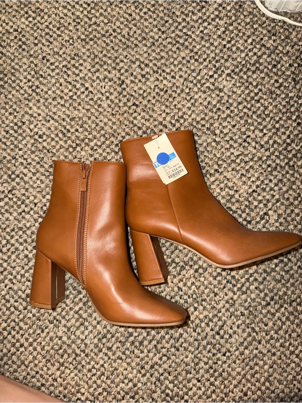Women’s Tan Block Heel Ankle Boots NWT